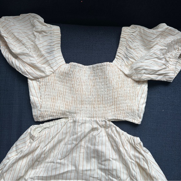 Love Bonito Smocked Cut Out Dress Size 4 - Picture 6 of 7